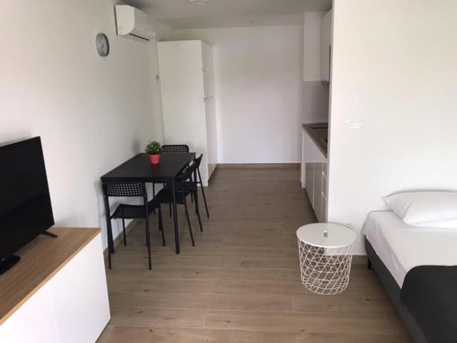 Apartments Haramincic M&B Stara Novalja Kültér fotó